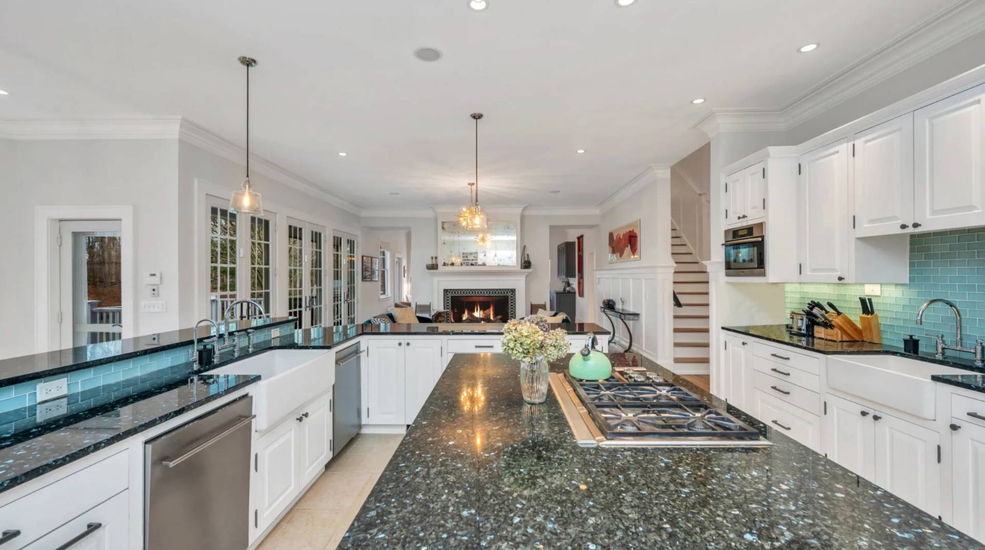 118 WATER MILL TOWD RD