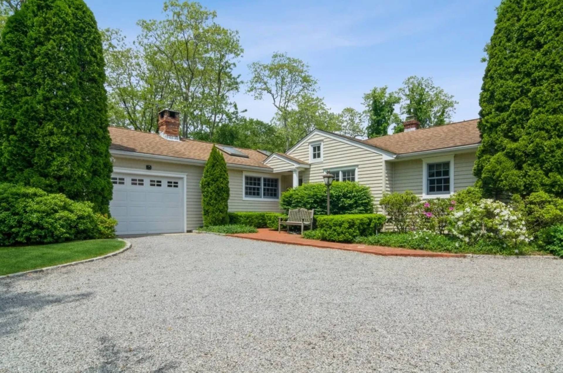 26 KINGS LN