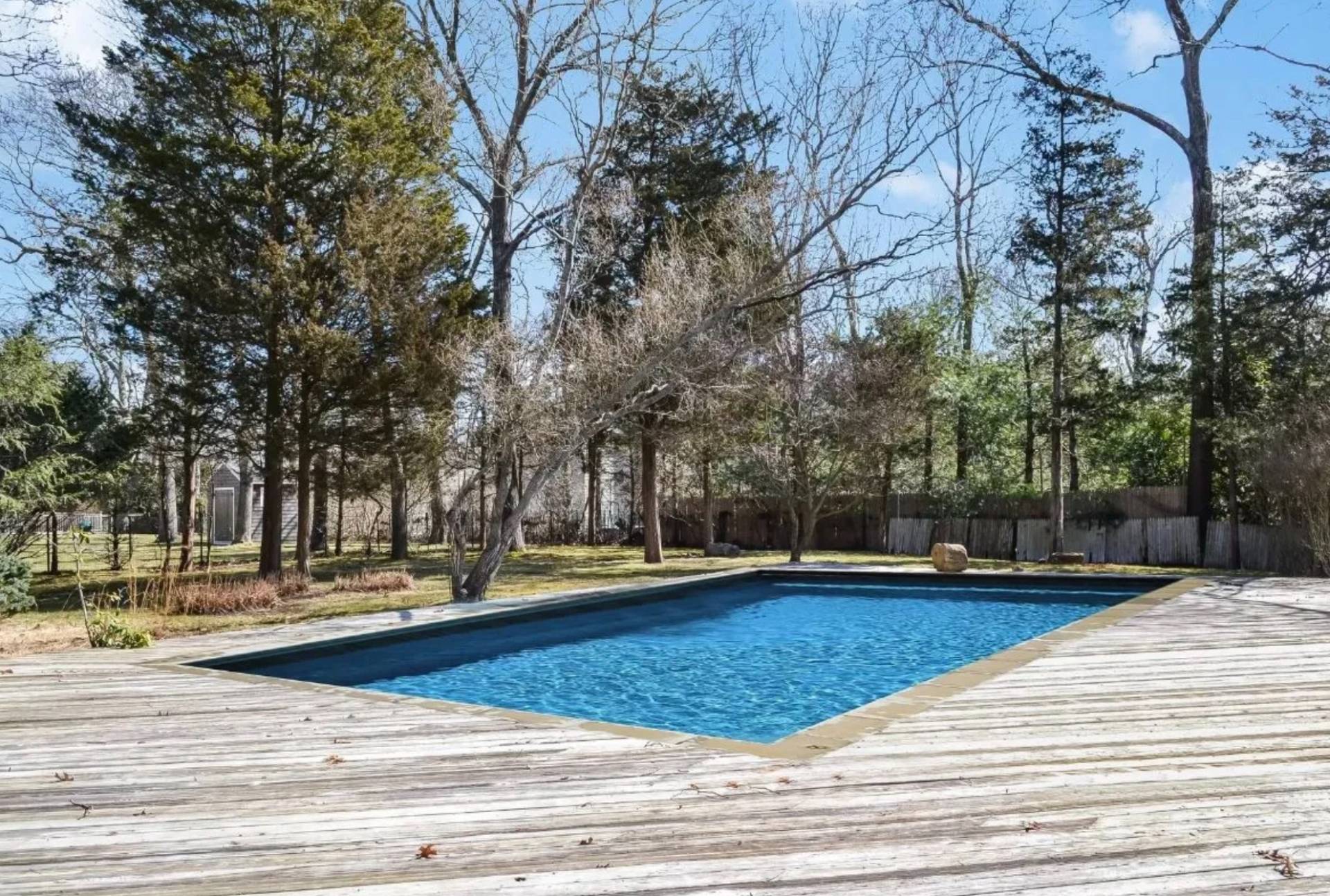 61 RUTLAND RD