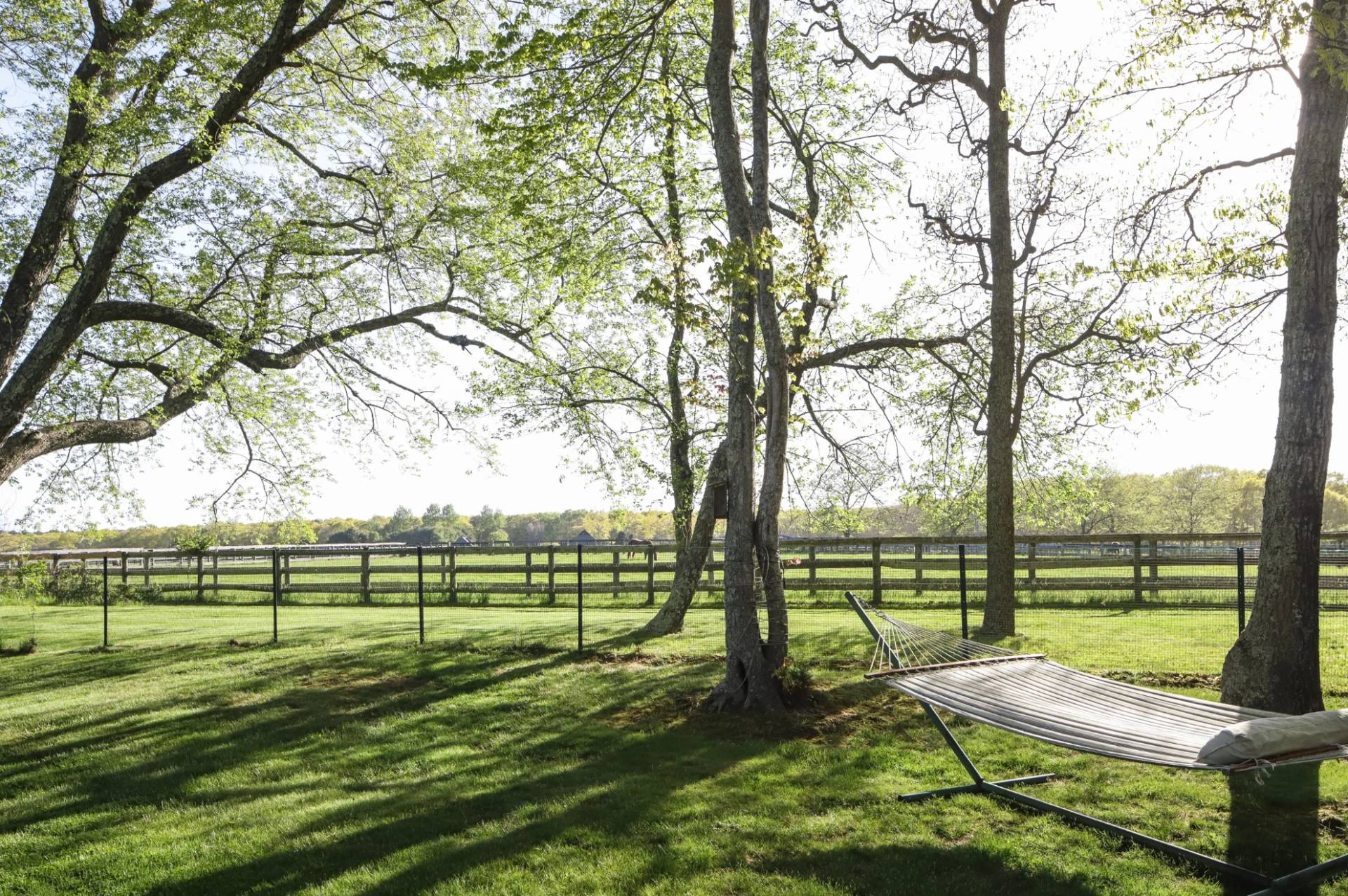 233 WATER MILL TOWD RD