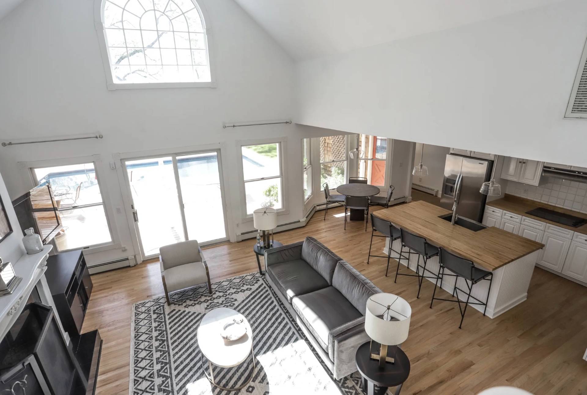 233 WATER MILL TOWD RD