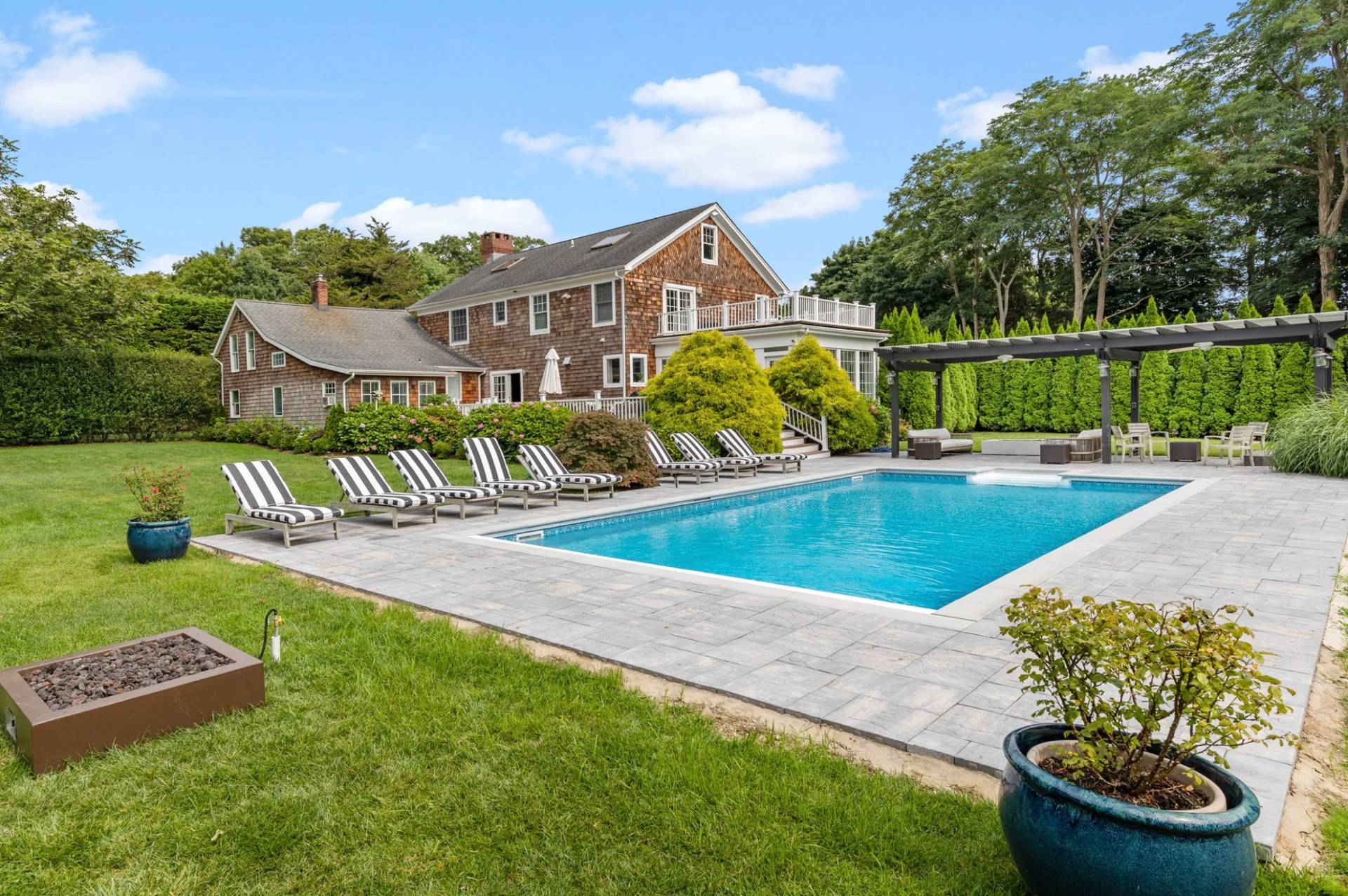 374 NORTH SEA MECOX RD