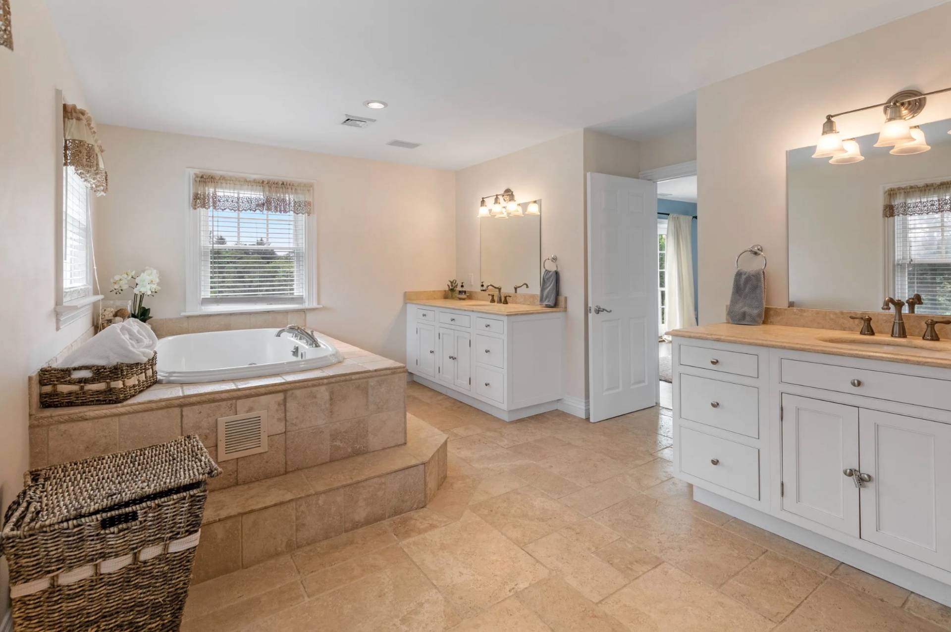 374 NORTH SEA MECOX RD