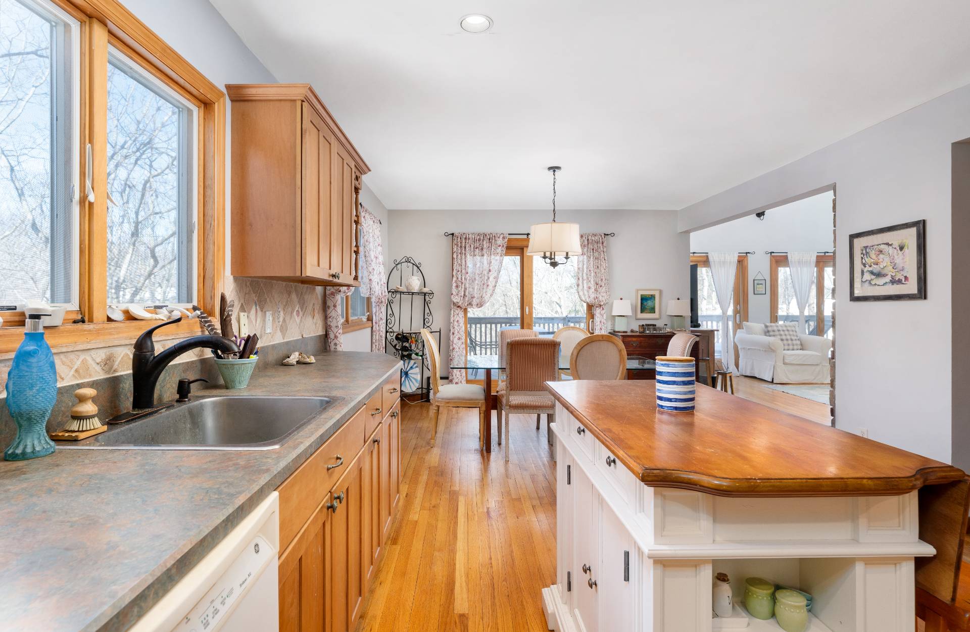 48 Island View Drive West