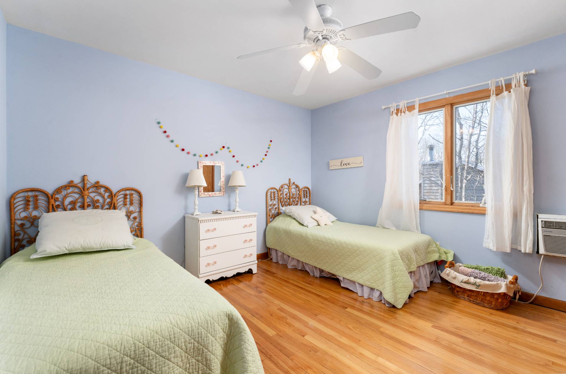 48 Island View Drive West