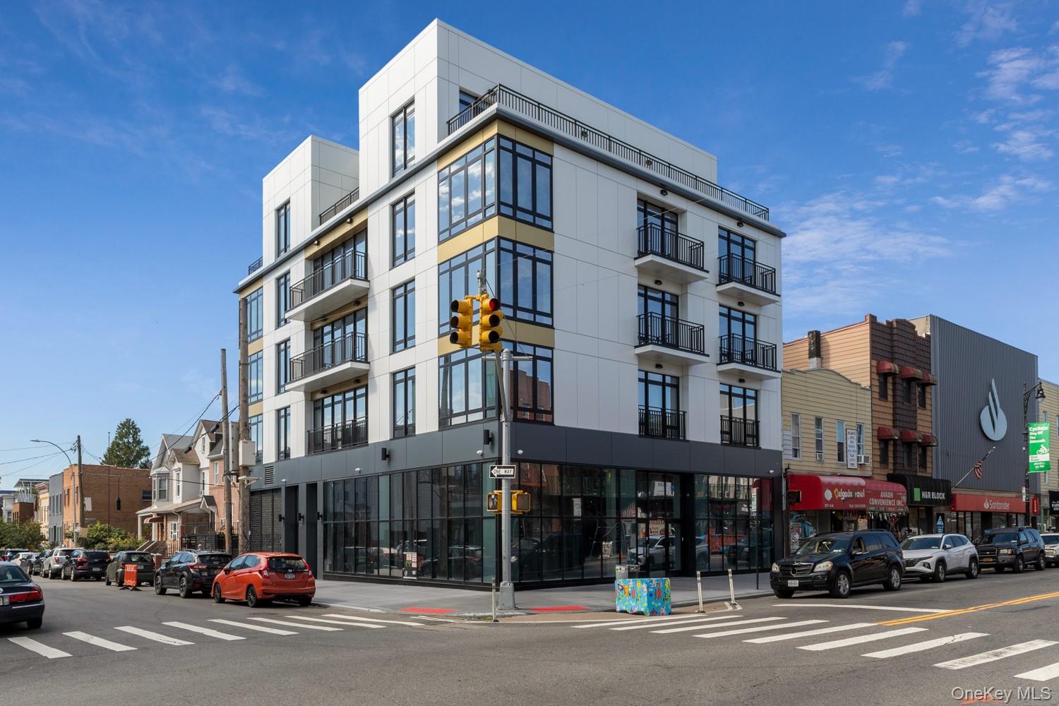 37-18 Broadway Unit: 303