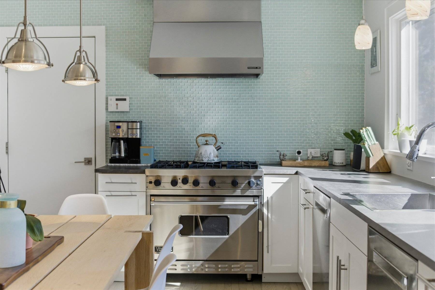 100 WAINSCOTT NORTHWEST RD