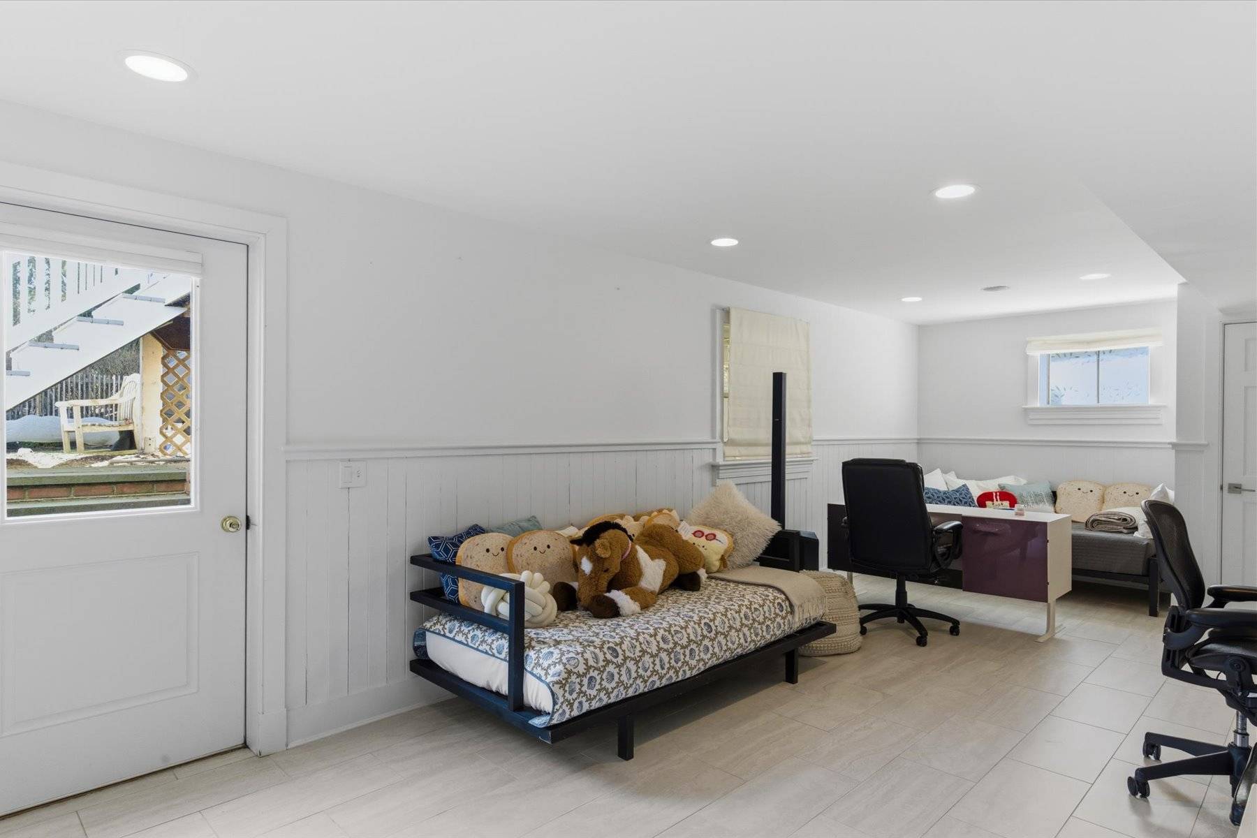 100 WAINSCOTT NORTHWEST RD