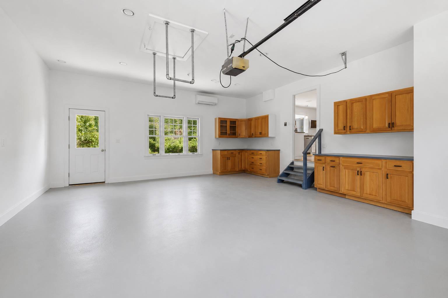 100 WAINSCOTT NORTHWEST RD