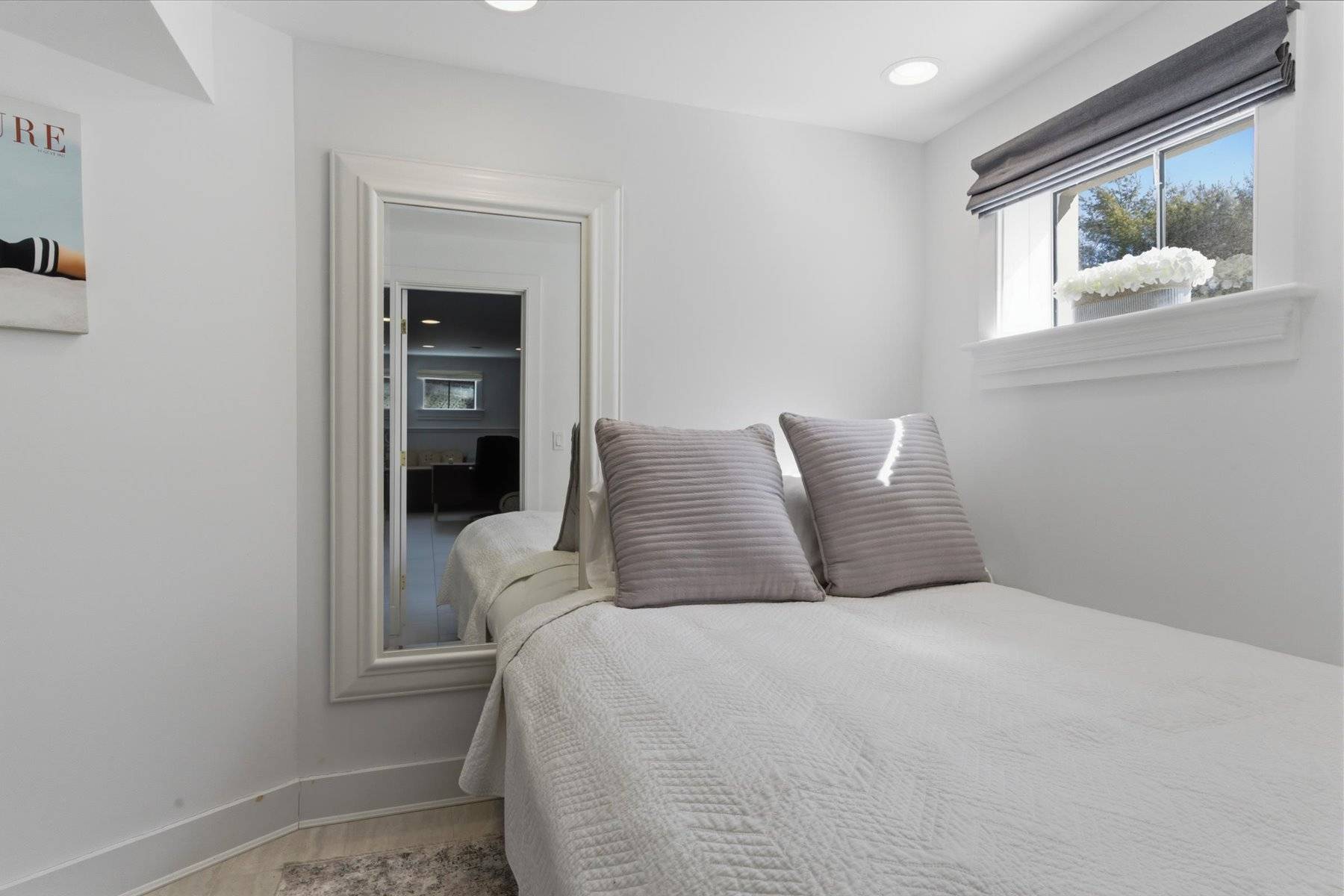 100 WAINSCOTT NORTHWEST RD