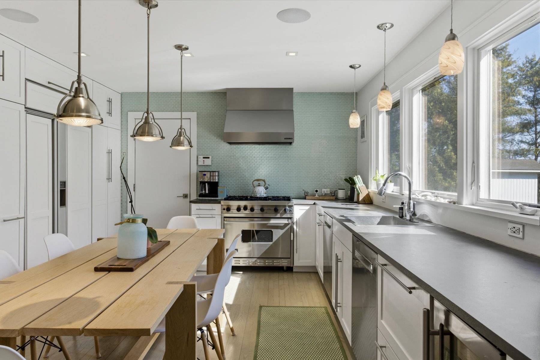 100 WAINSCOTT NORTHWEST RD