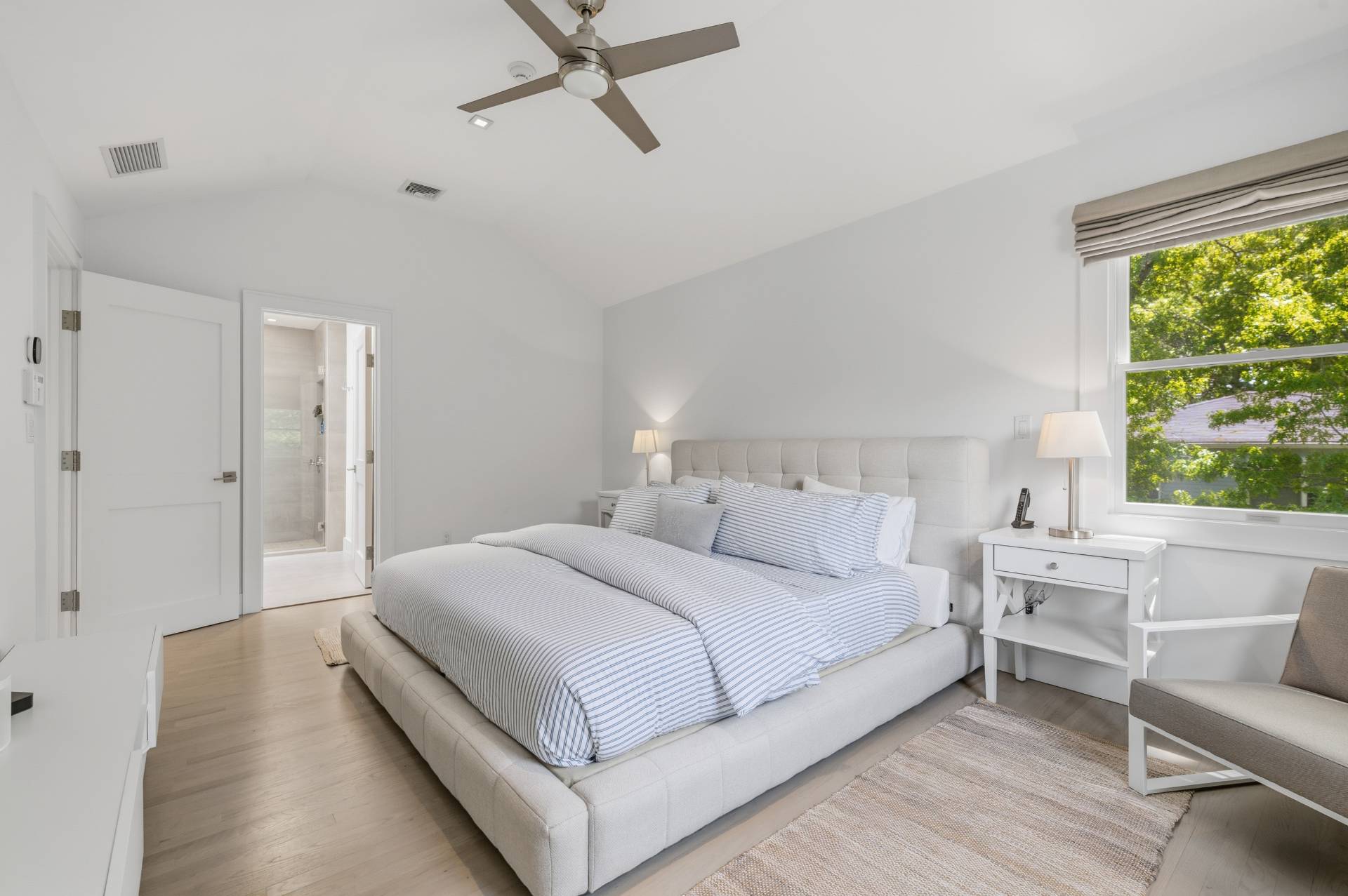 100 WAINSCOTT NORTHWEST RD