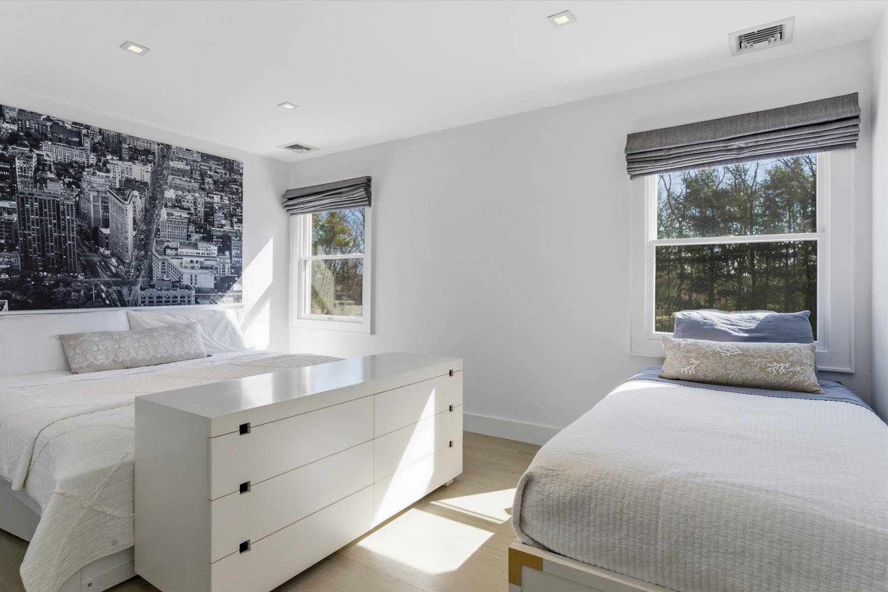 100 WAINSCOTT NORTHWEST RD