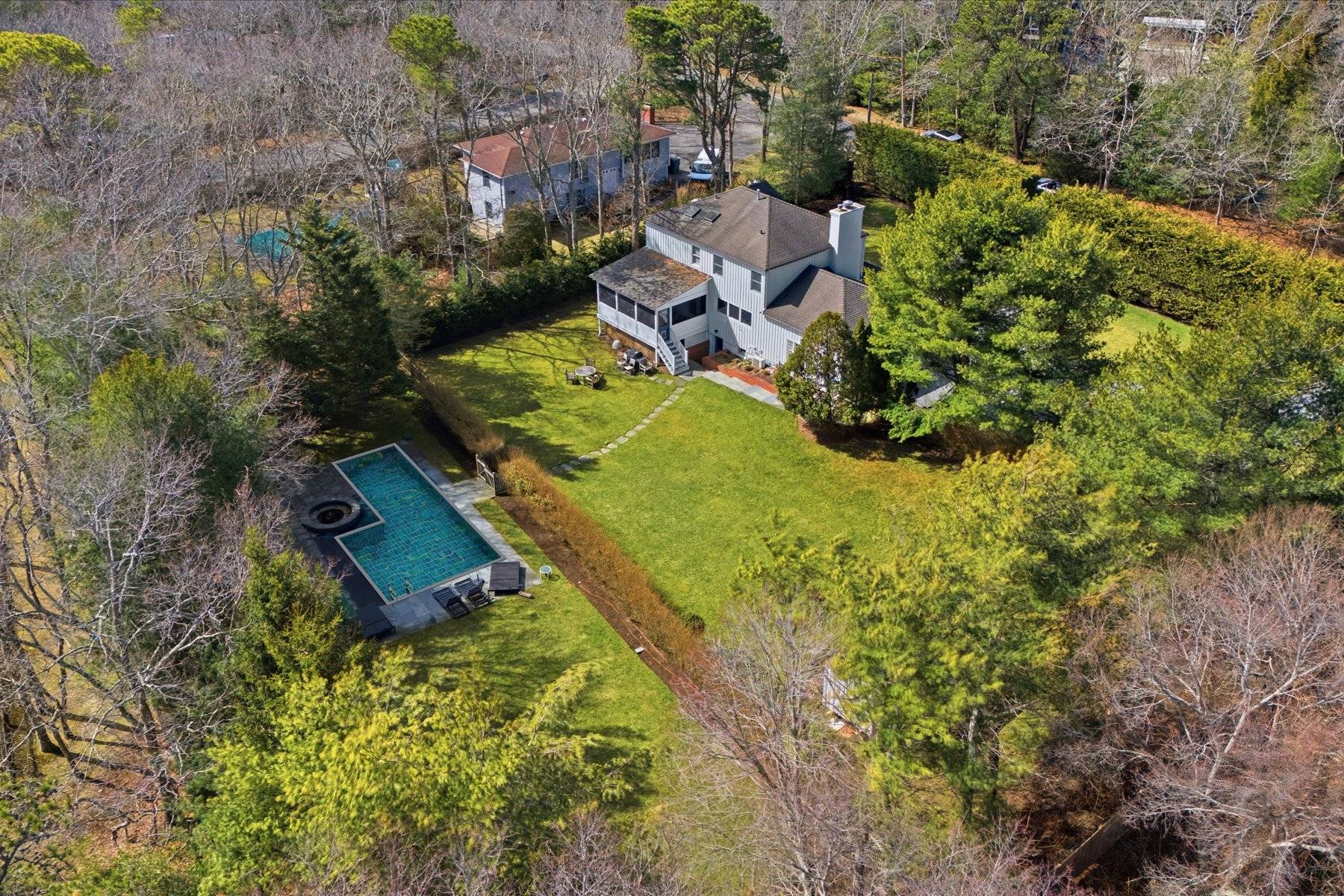 100 WAINSCOTT NORTHWEST RD