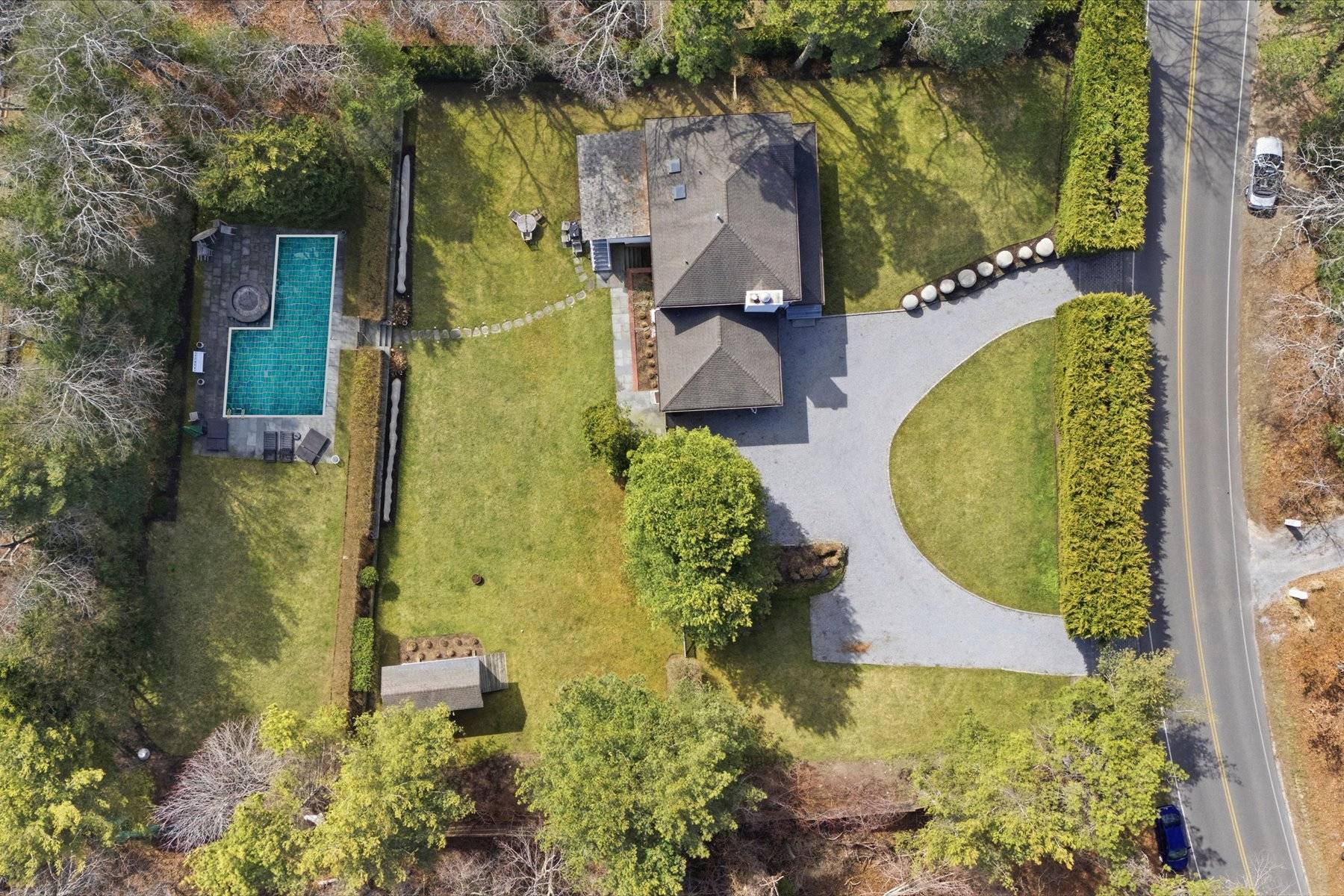 100 WAINSCOTT NORTHWEST RD