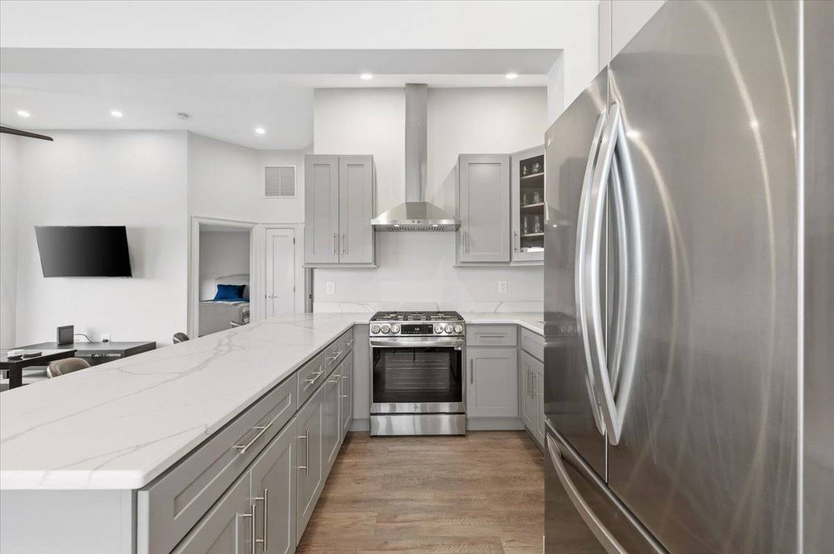 73 W. Tiana Road, #11