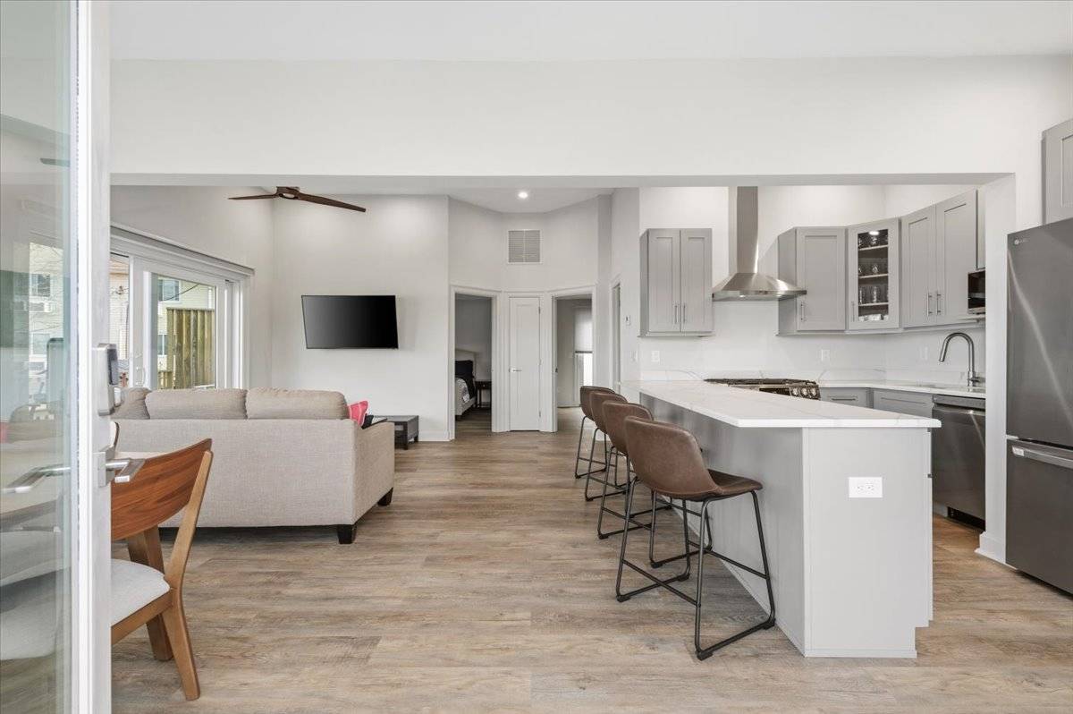 73 W. Tiana Road, #11