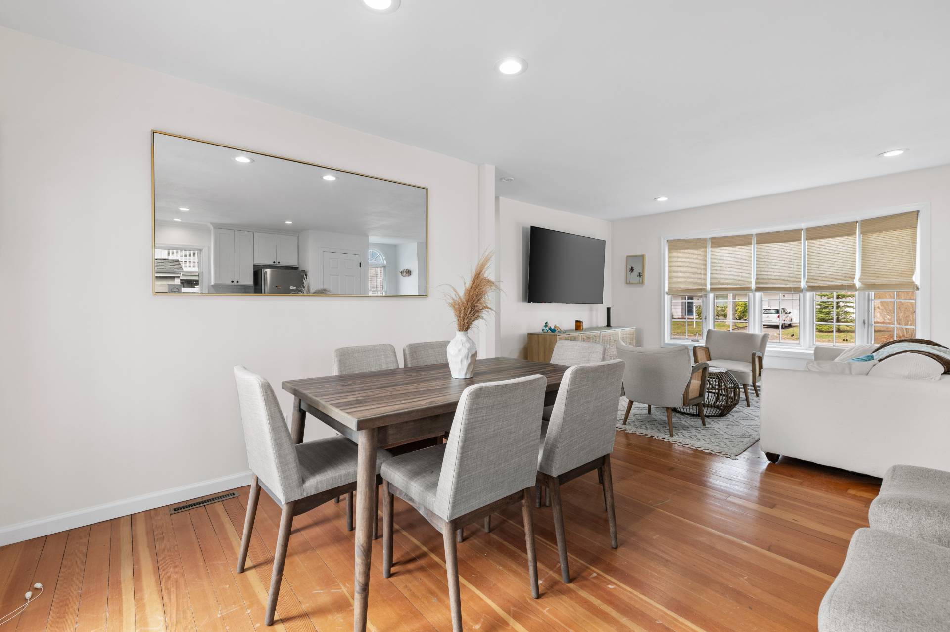 7 Whiting Road