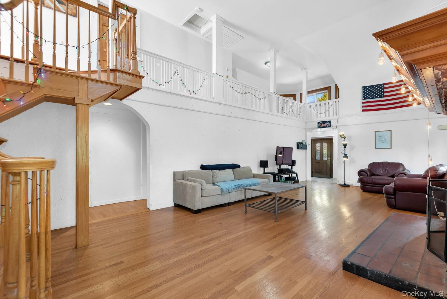 24 Old Knollwood Road