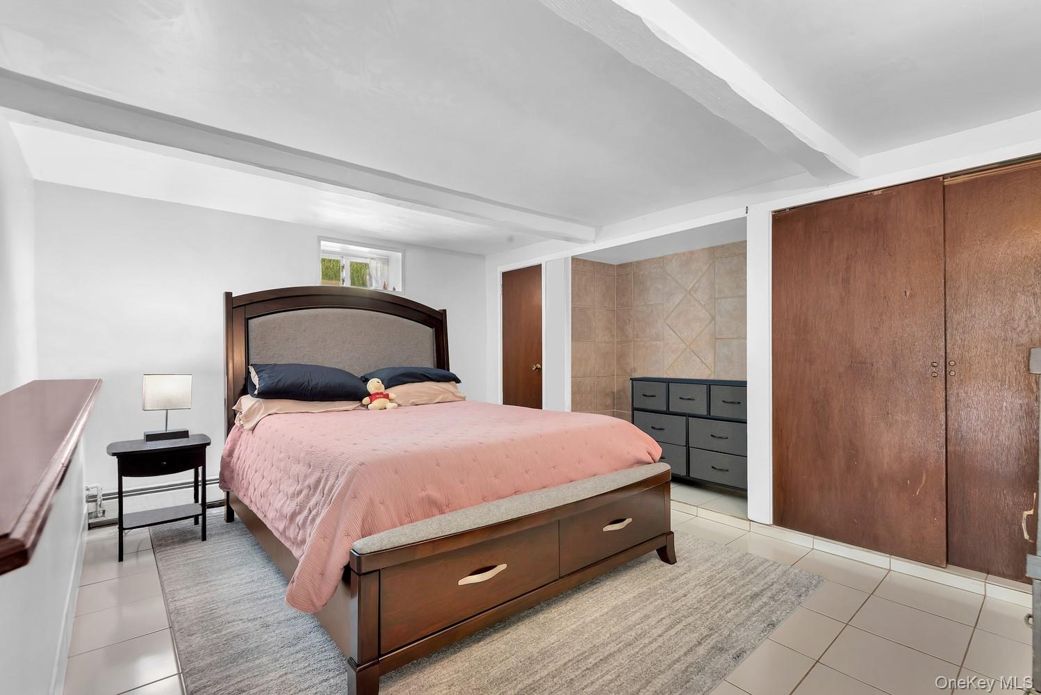 24 Old Knollwood Road