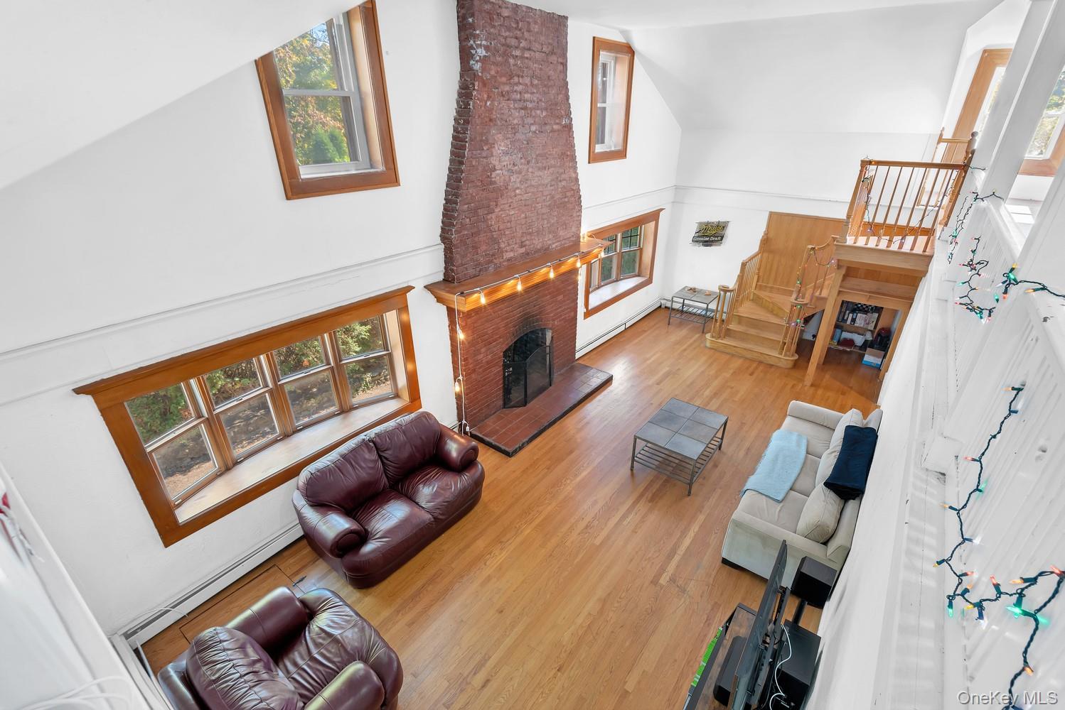 24 Old Knollwood Road