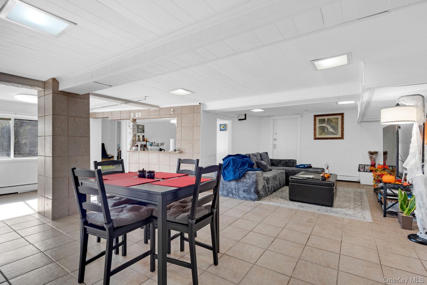 24 Old Knollwood Road