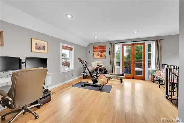 4530 W Hayward Place