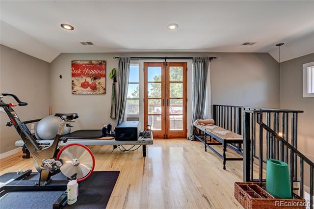 4530 W Hayward Place
