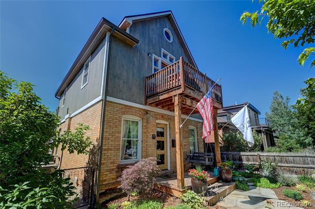 4530 W Hayward Place