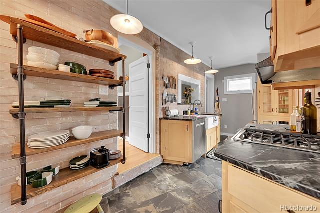 4530 W Hayward Place