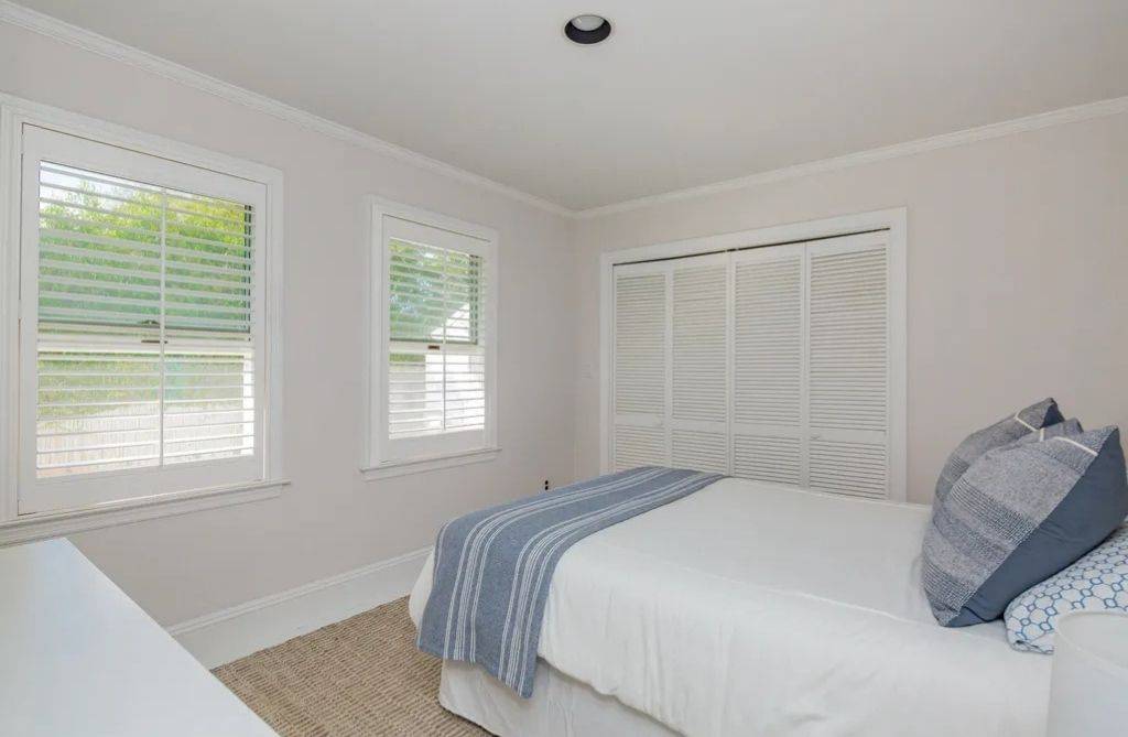 15 Maidstone Ave