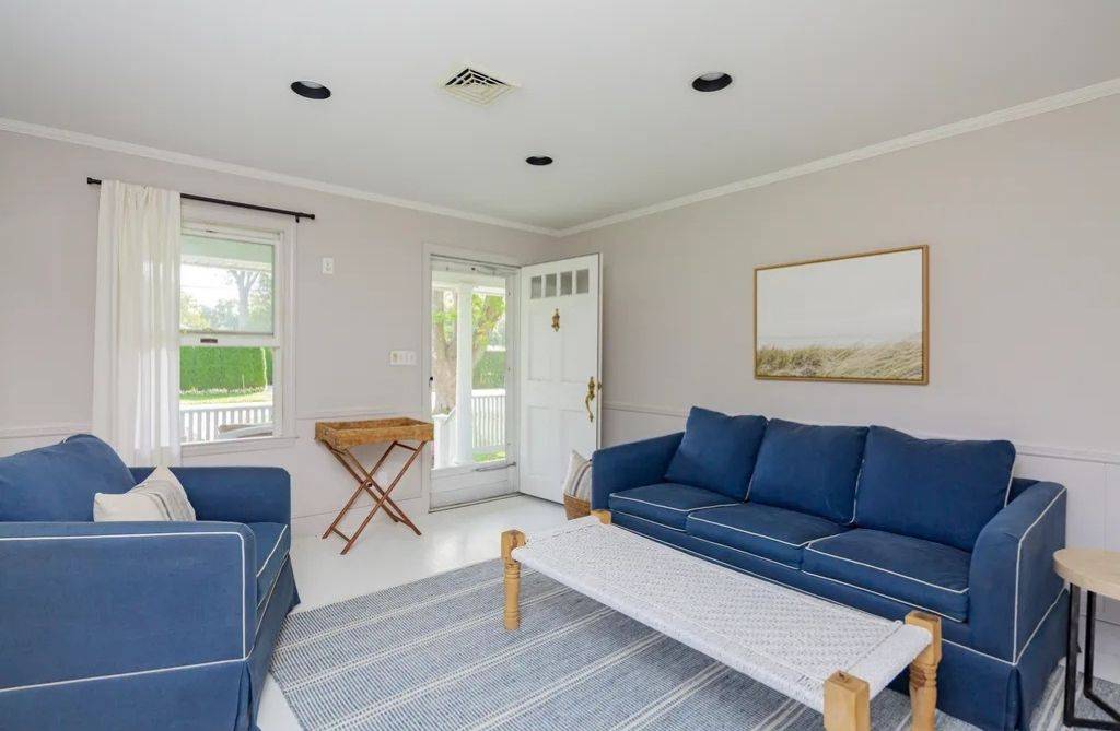 15 Maidstone Ave