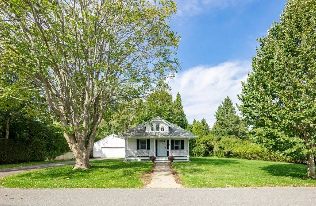 15 Maidstone Ave