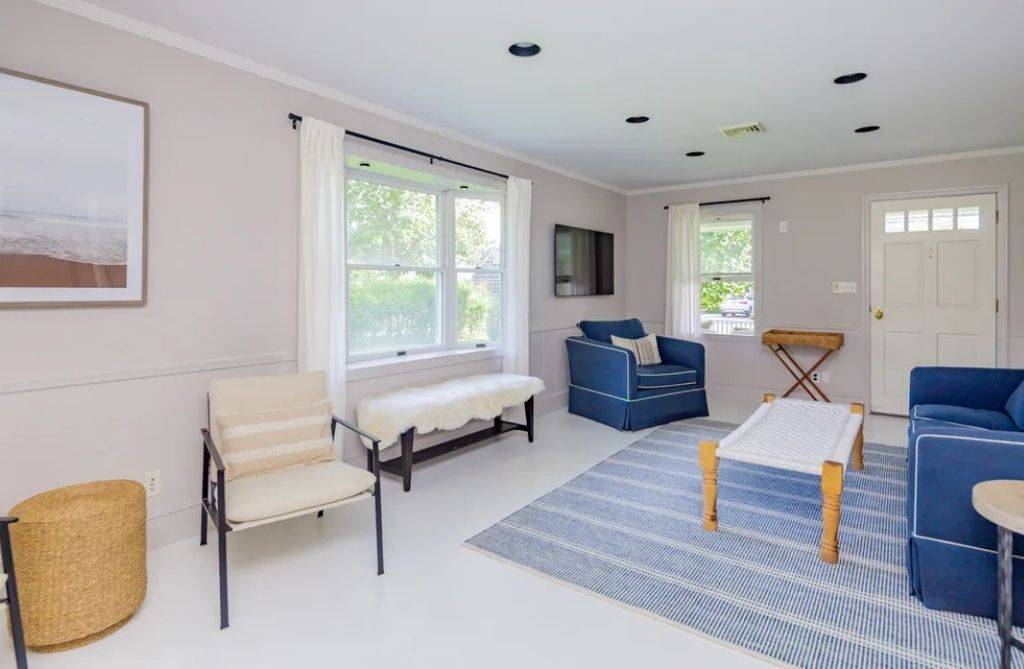15 Maidstone Ave