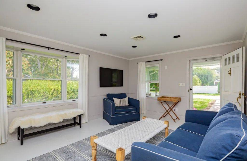 15 Maidstone Ave