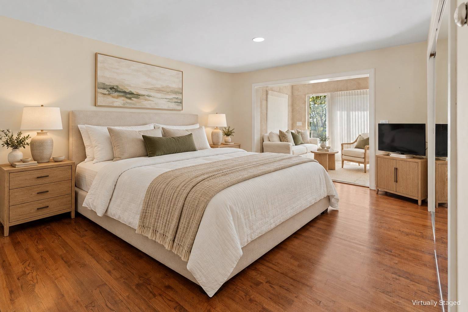 4 LAKEWOOD LN