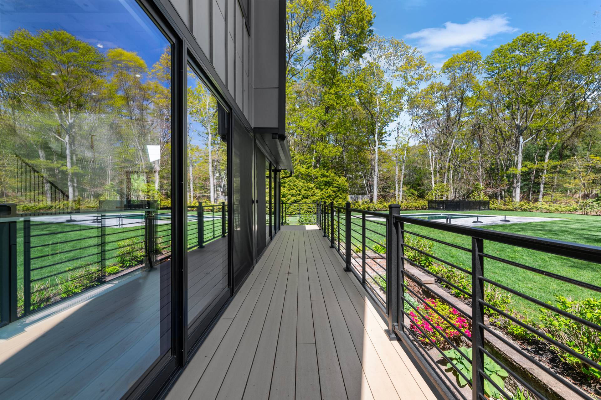 29 ROSES GROVE RD
