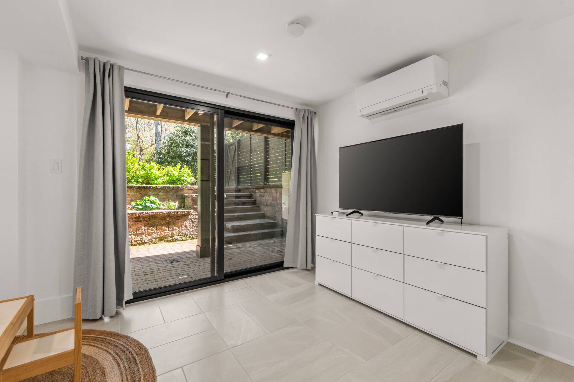 29 ROSES GROVE RD