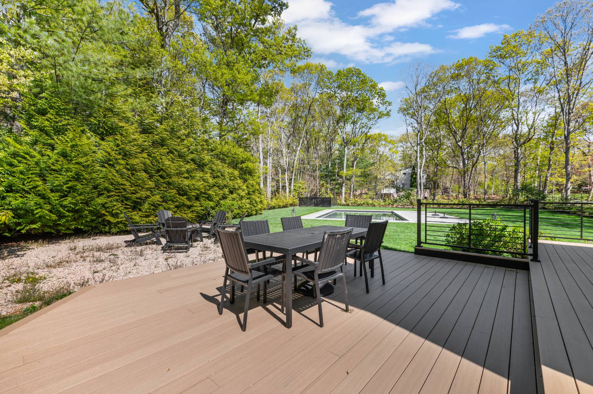 29 ROSES GROVE RD