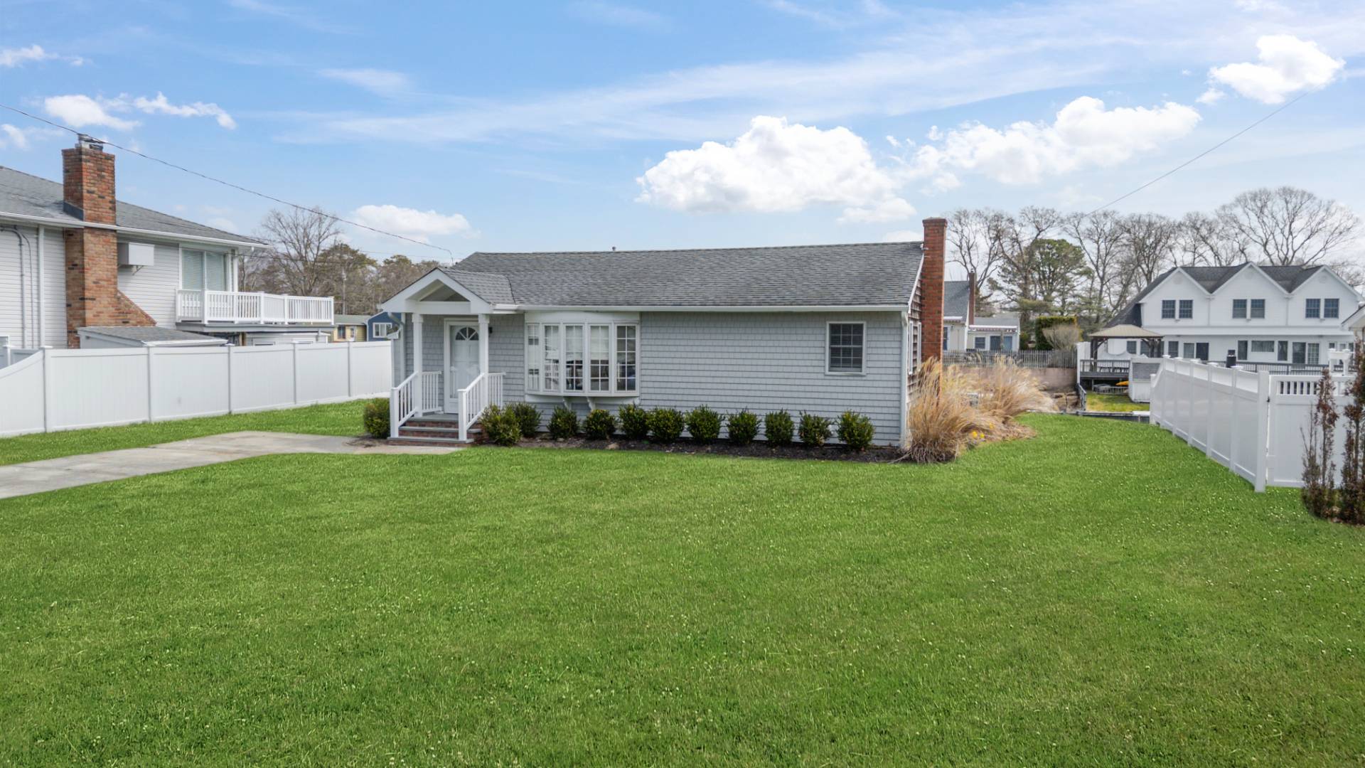 7 Whiting Road