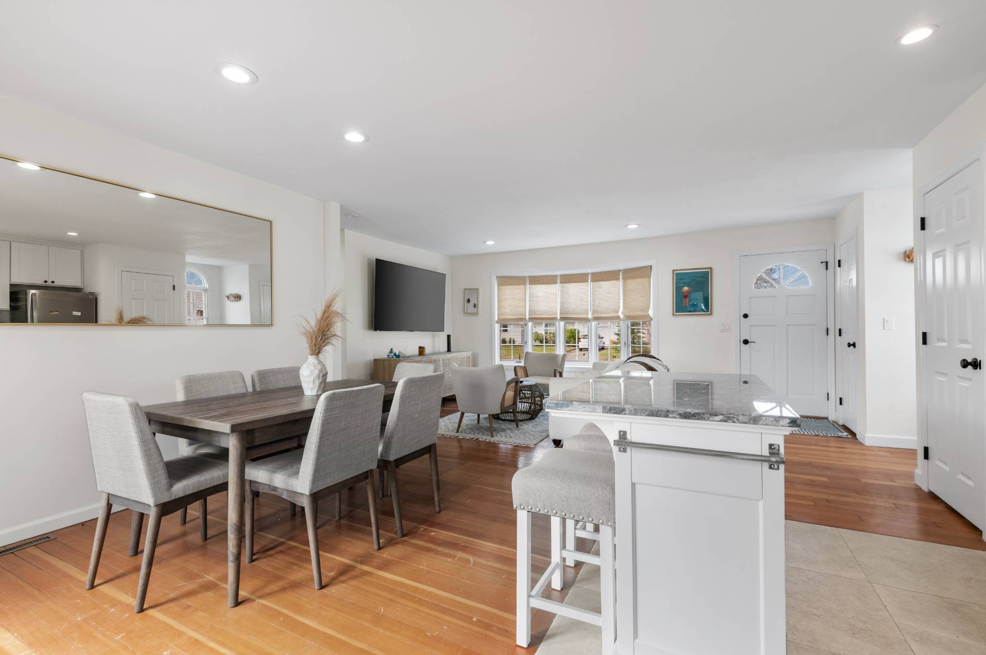 7 Whiting Road