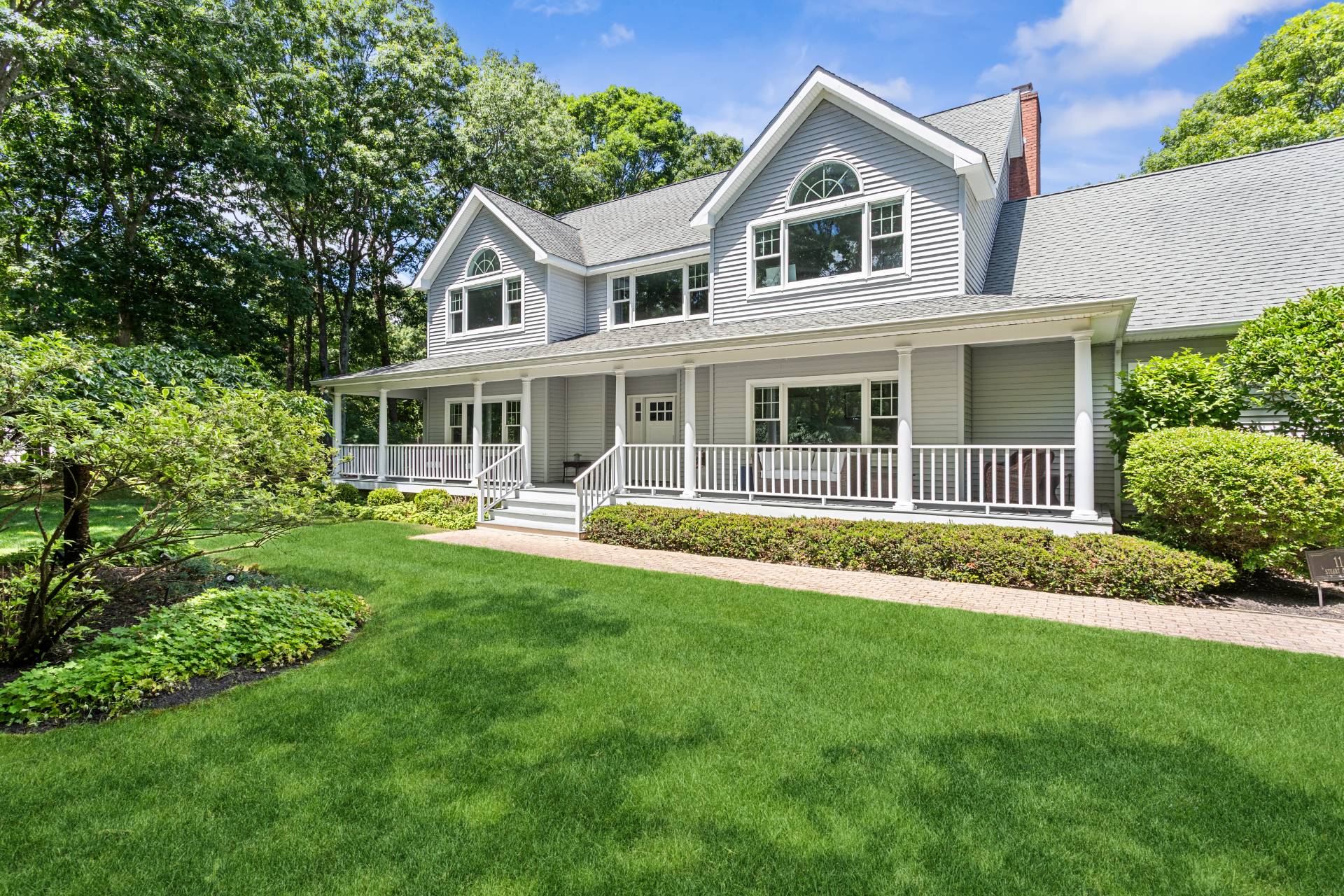 11 STUART CT