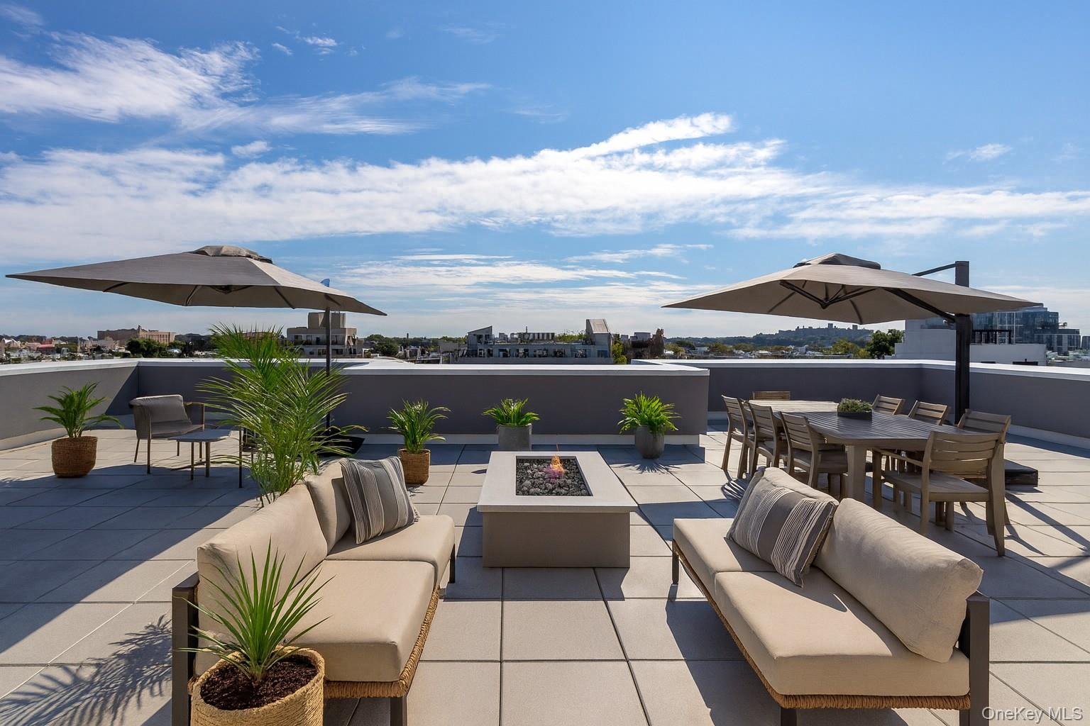 37-18 Broadway Unit: 502