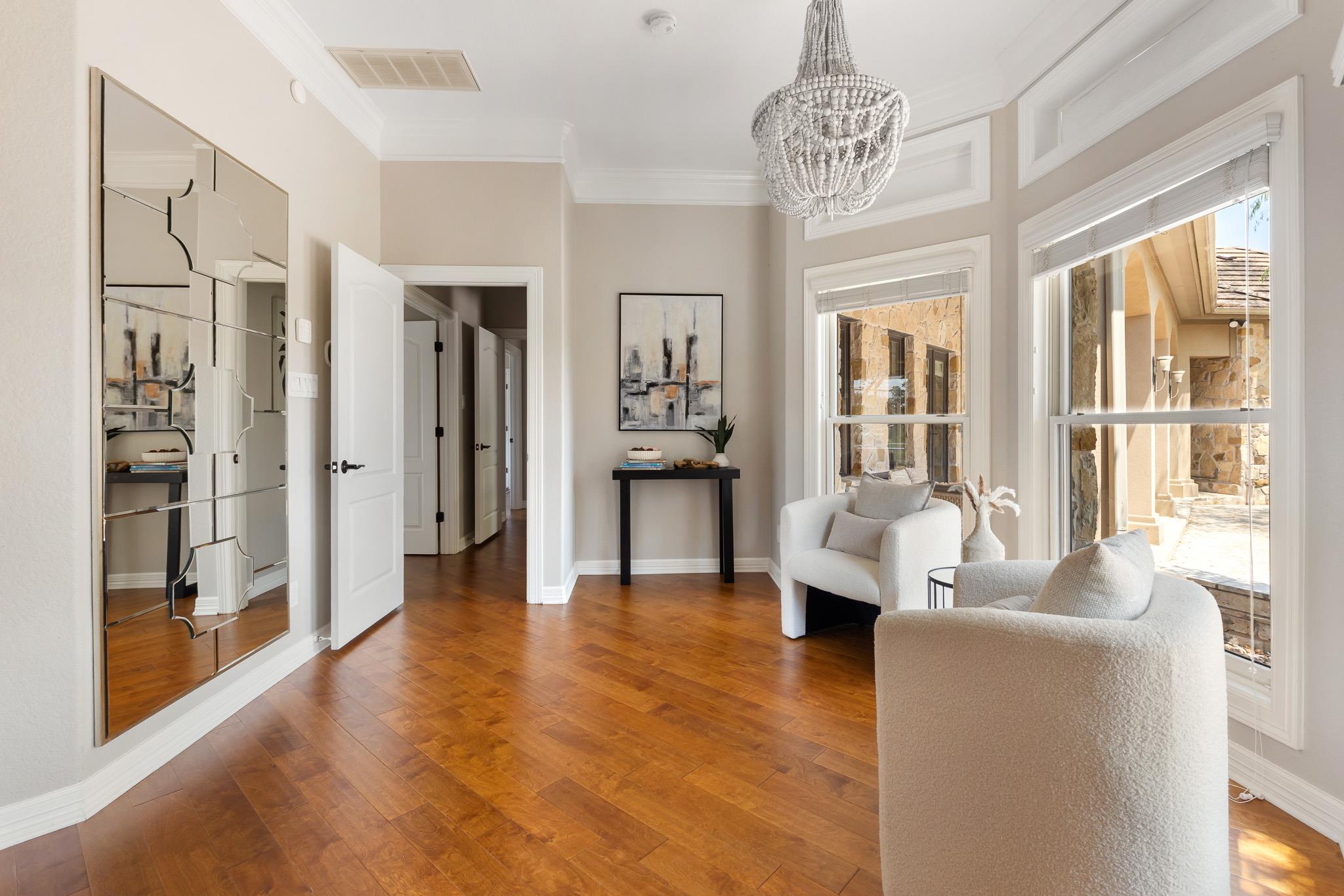 100 Dovetail LN