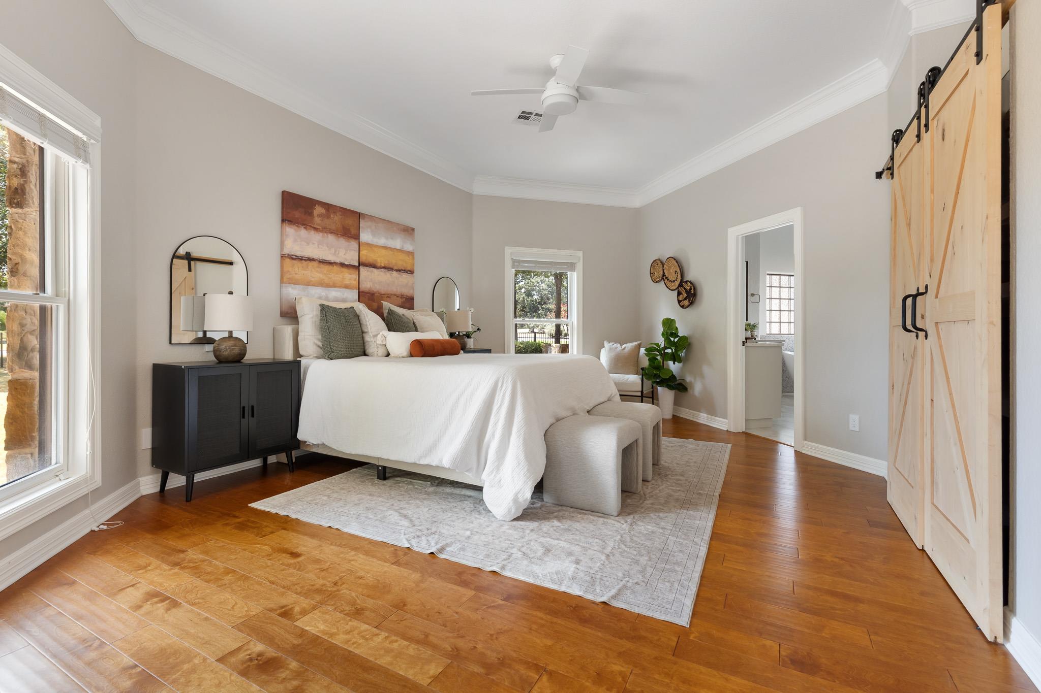 100 Dovetail LN