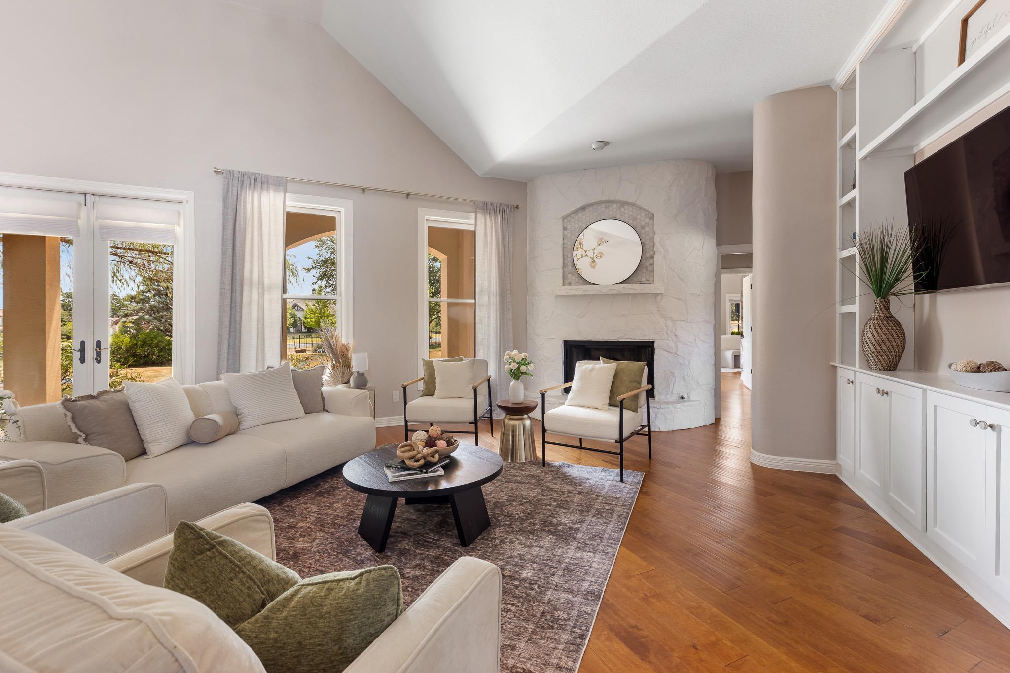 100 Dovetail LN