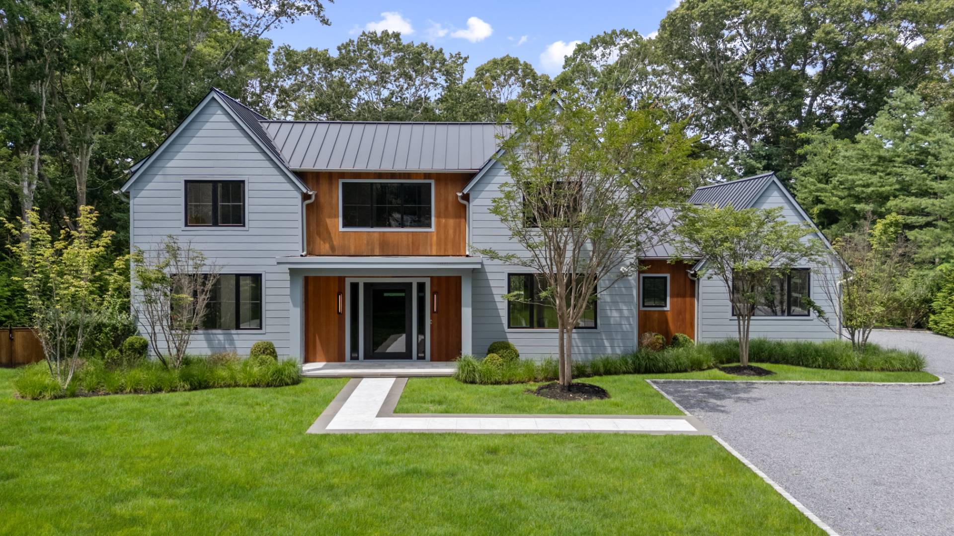 8 ASHWOOD CT