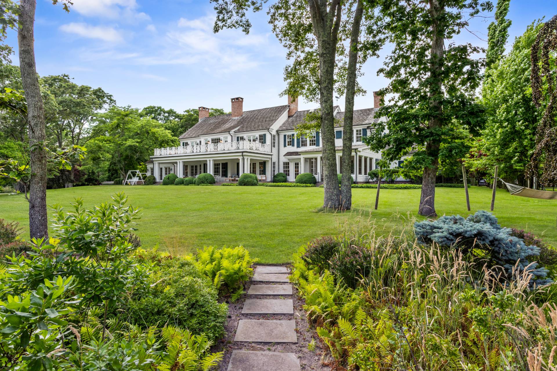 30 Mathews Rd