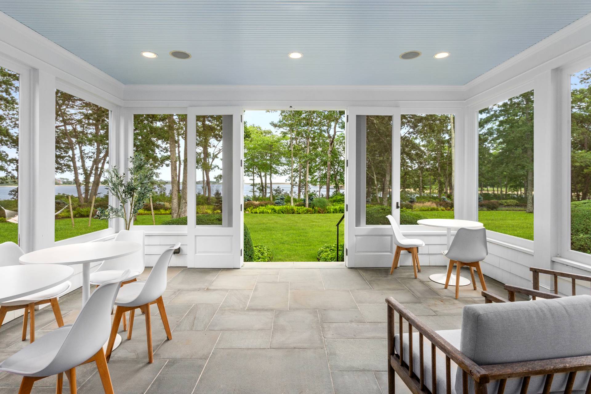 30 Mathews Rd