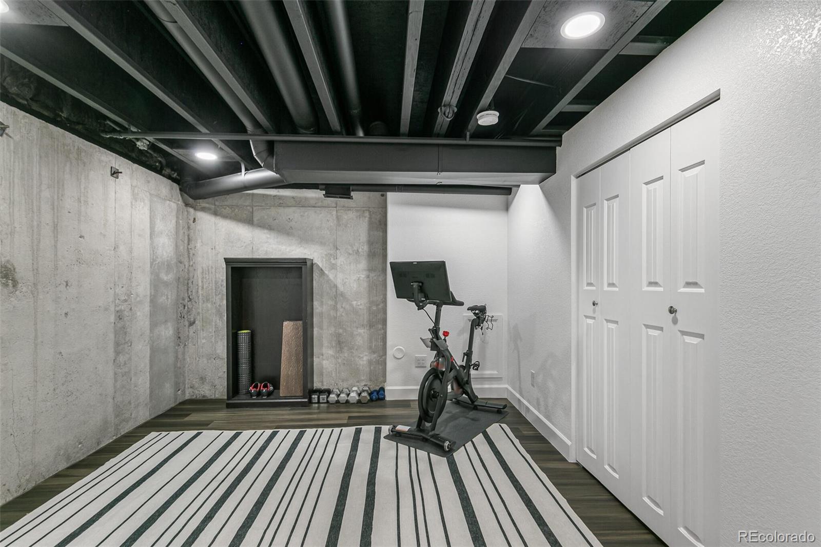 15586 W Washburn Circle